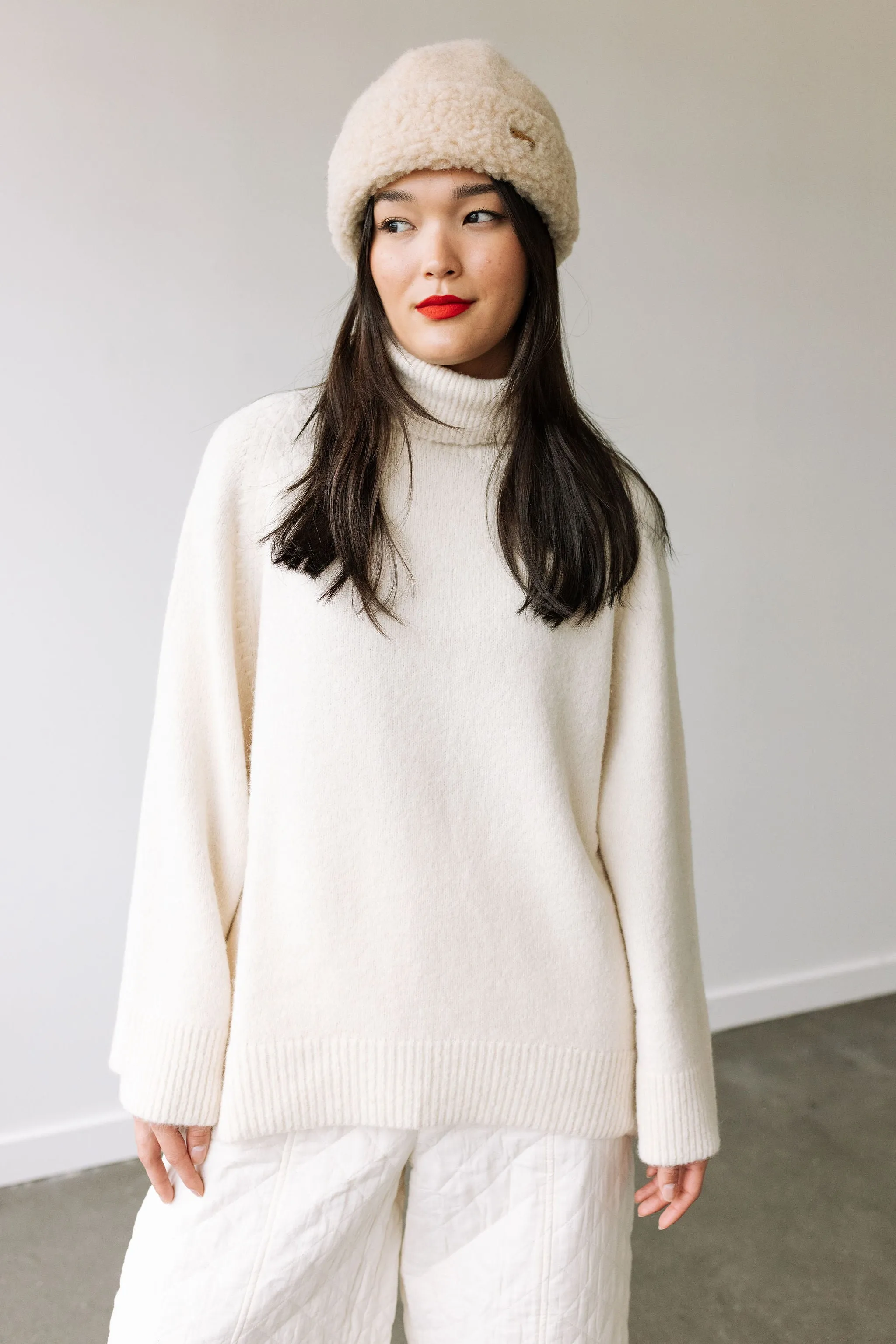 Alpaca and Wool Blend Sweater (Ecru)